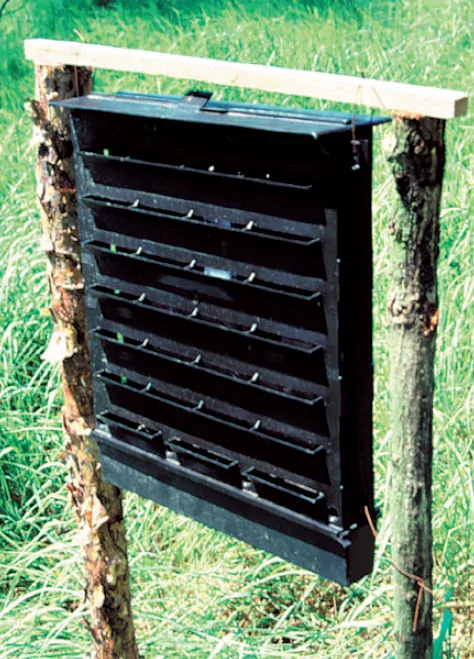Lapač bariérový štěrbinový na kůrovce (IT-47000)