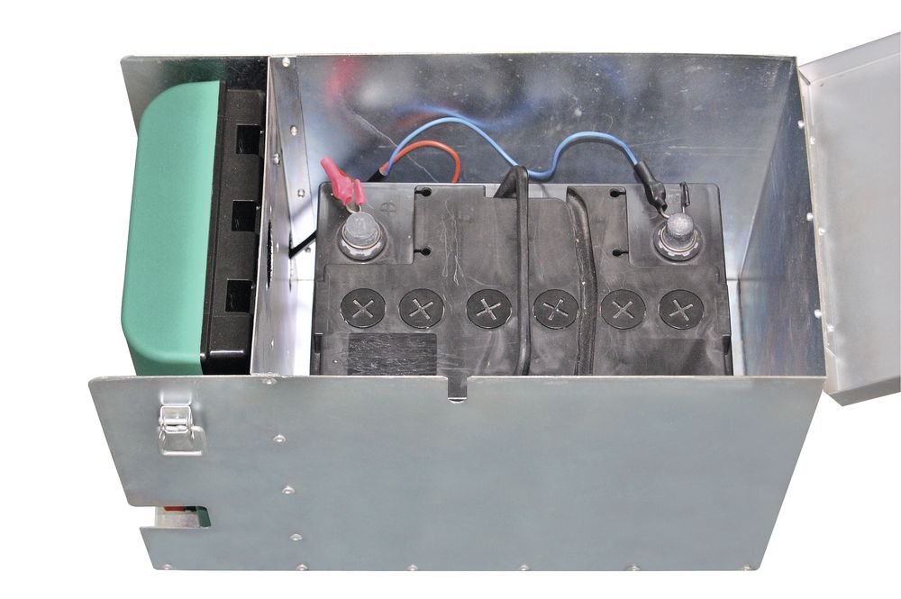 Akumulátorový ohradníkový zdroj 12 V Savanne 2000 AKO (372752)