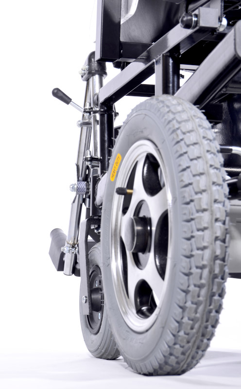 Elektrický polohovací invalidní vozík Selvo i4600L