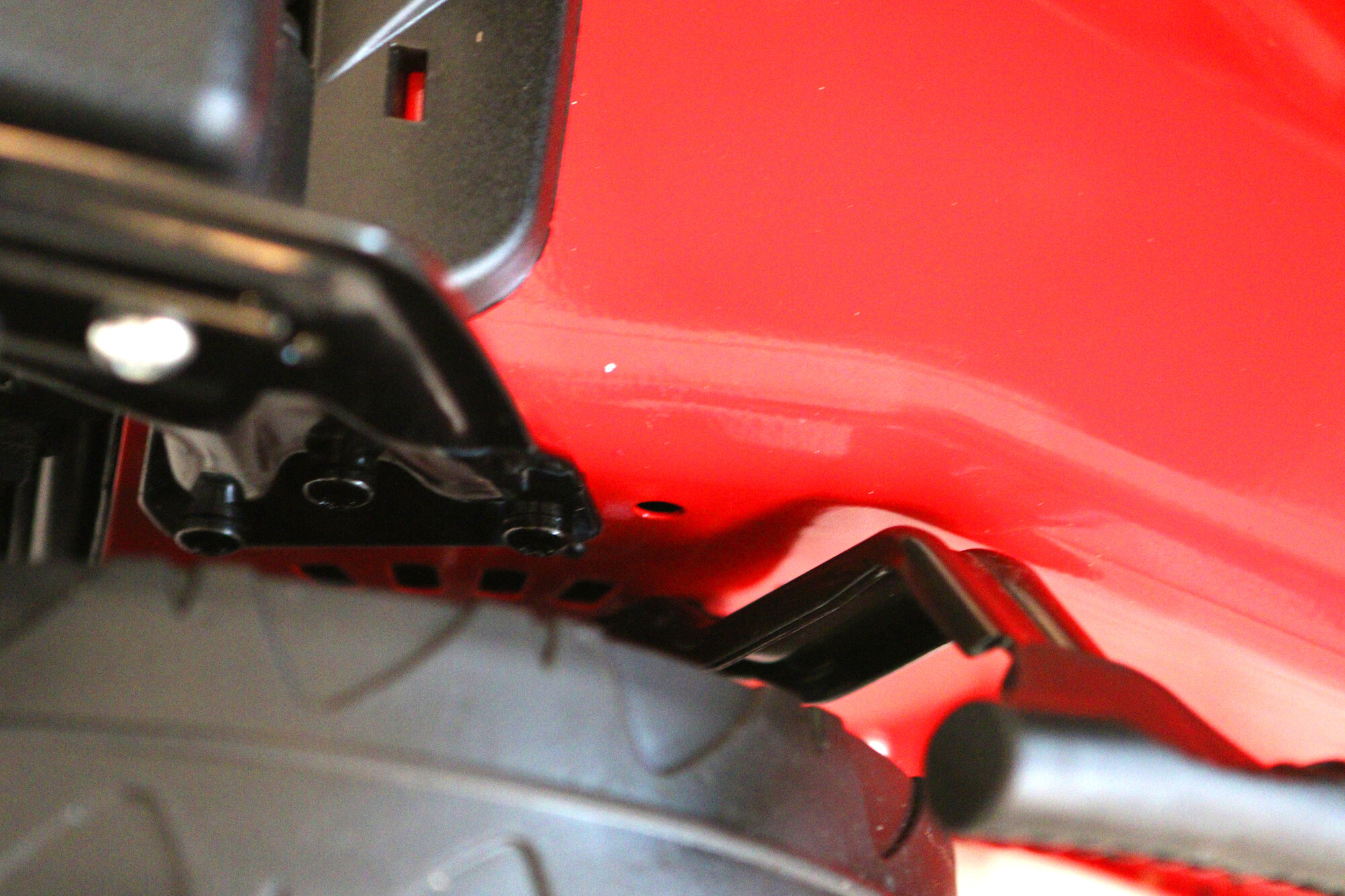 Travní sekačka s pojezdem Vari CP1 484 H